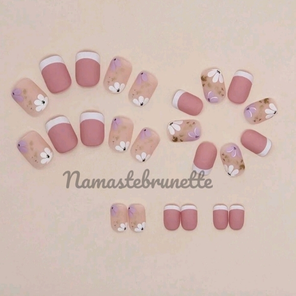 Floral Pink Matte Press On Nails - Picture 3 of 17